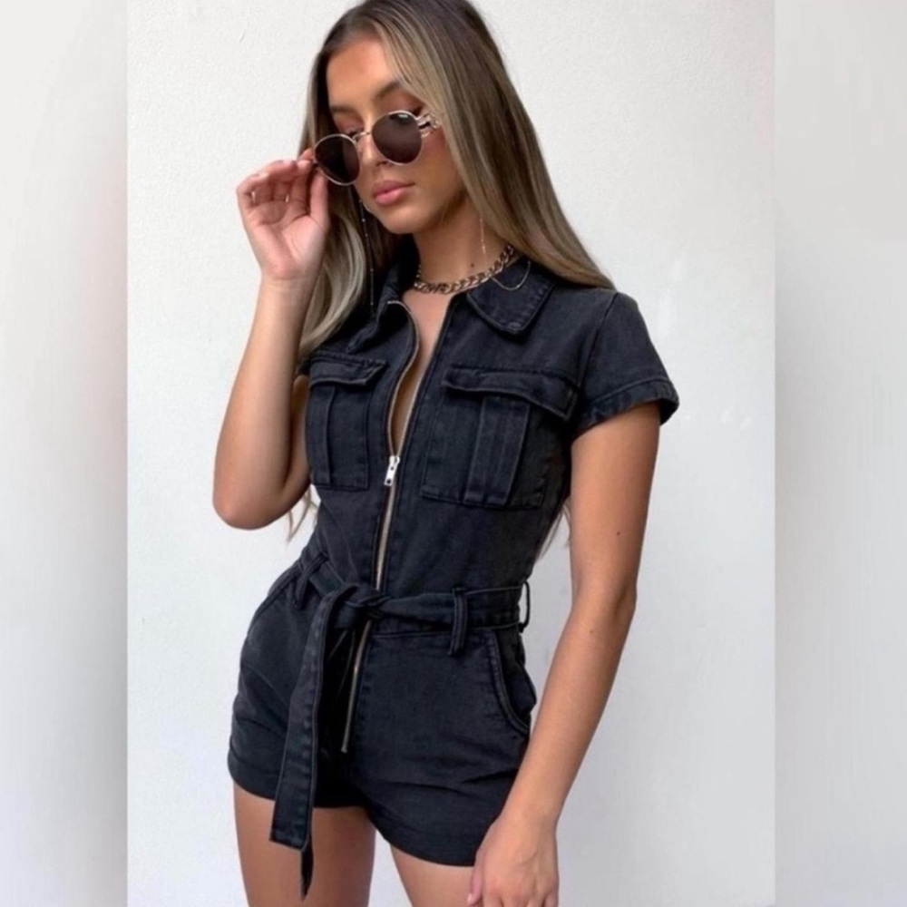 NWT! White Fox Boutique Summer of Love
Playsuit Romper Size Medium